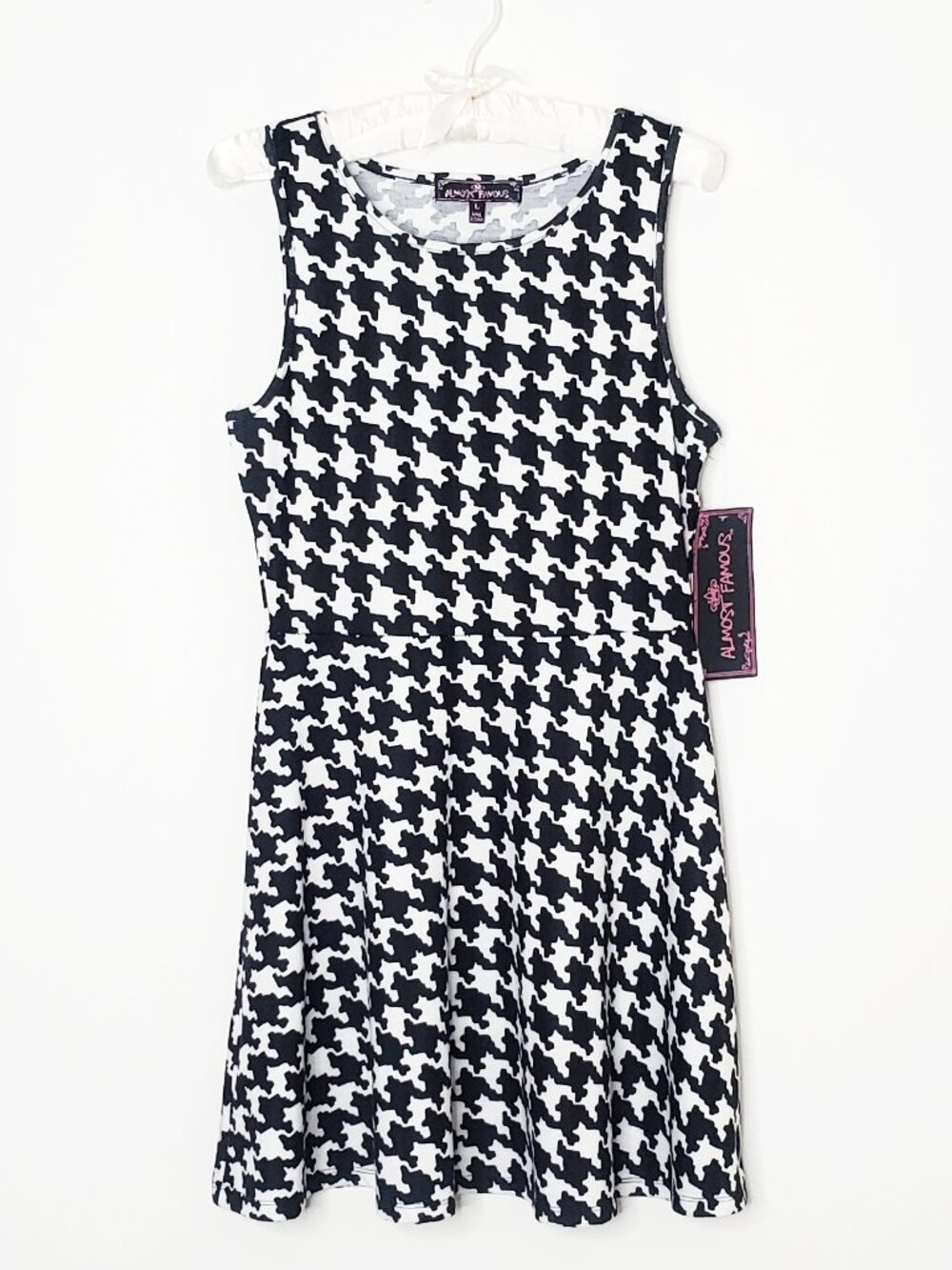 Almost Famous Dress in White & Black (Junior)